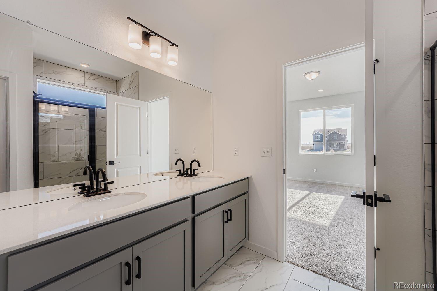 MLS Image #19 for 54915 e 28th place,strasburg, Colorado