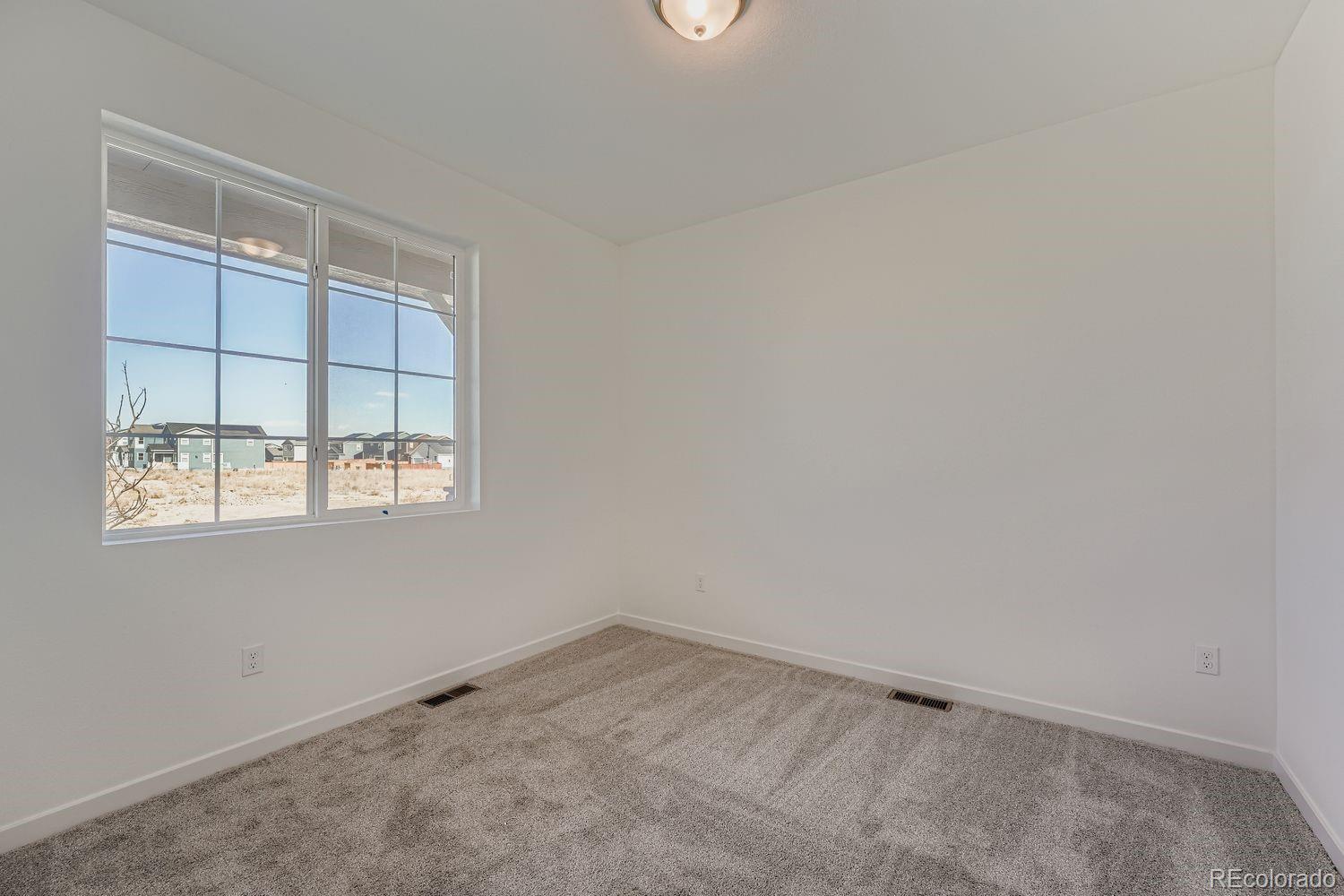 MLS Image #20 for 54915 e 28th place,strasburg, Colorado