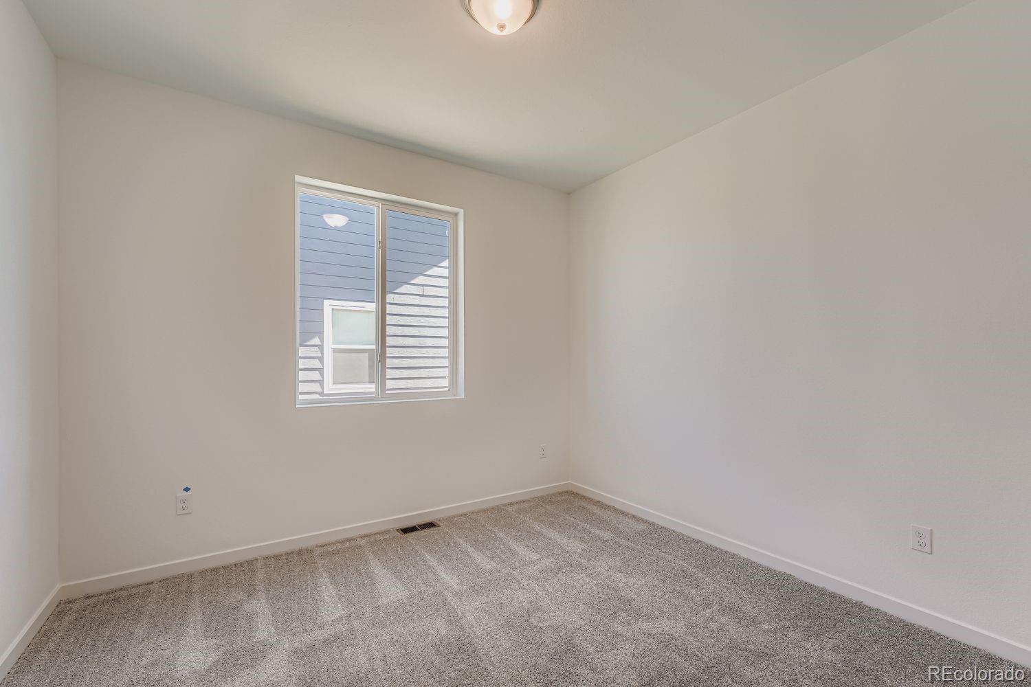 MLS Image #22 for 54915 e 28th place,strasburg, Colorado