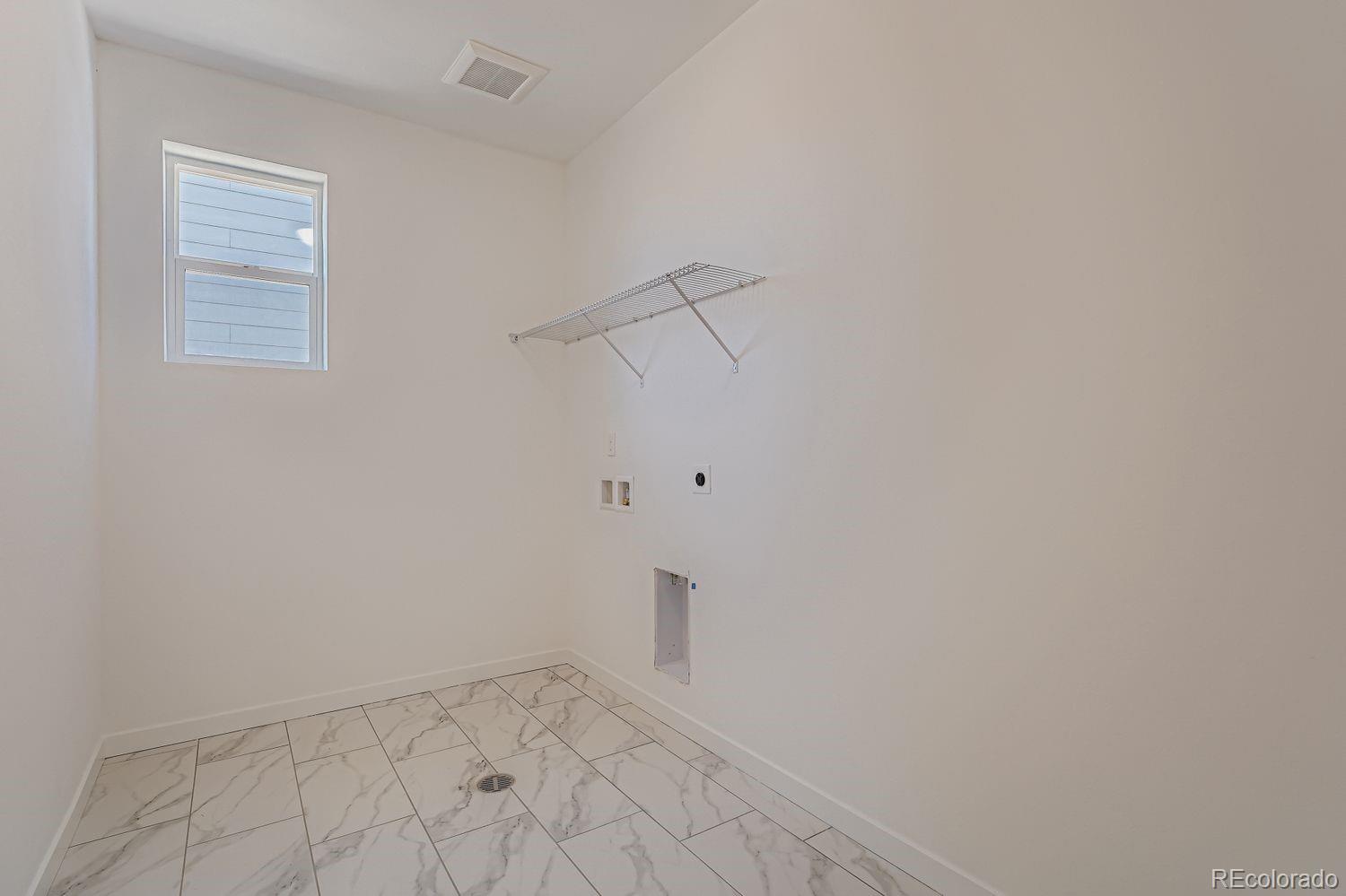 MLS Image #25 for 54915 e 28th place,strasburg, Colorado