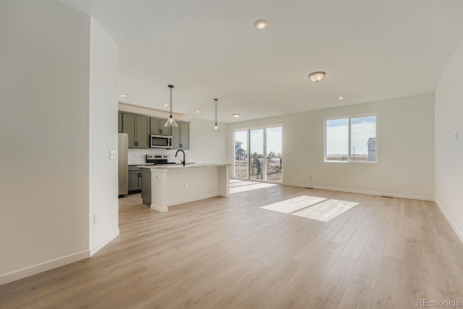 MLS Image #4 for 54915 e 28th place,strasburg, Colorado