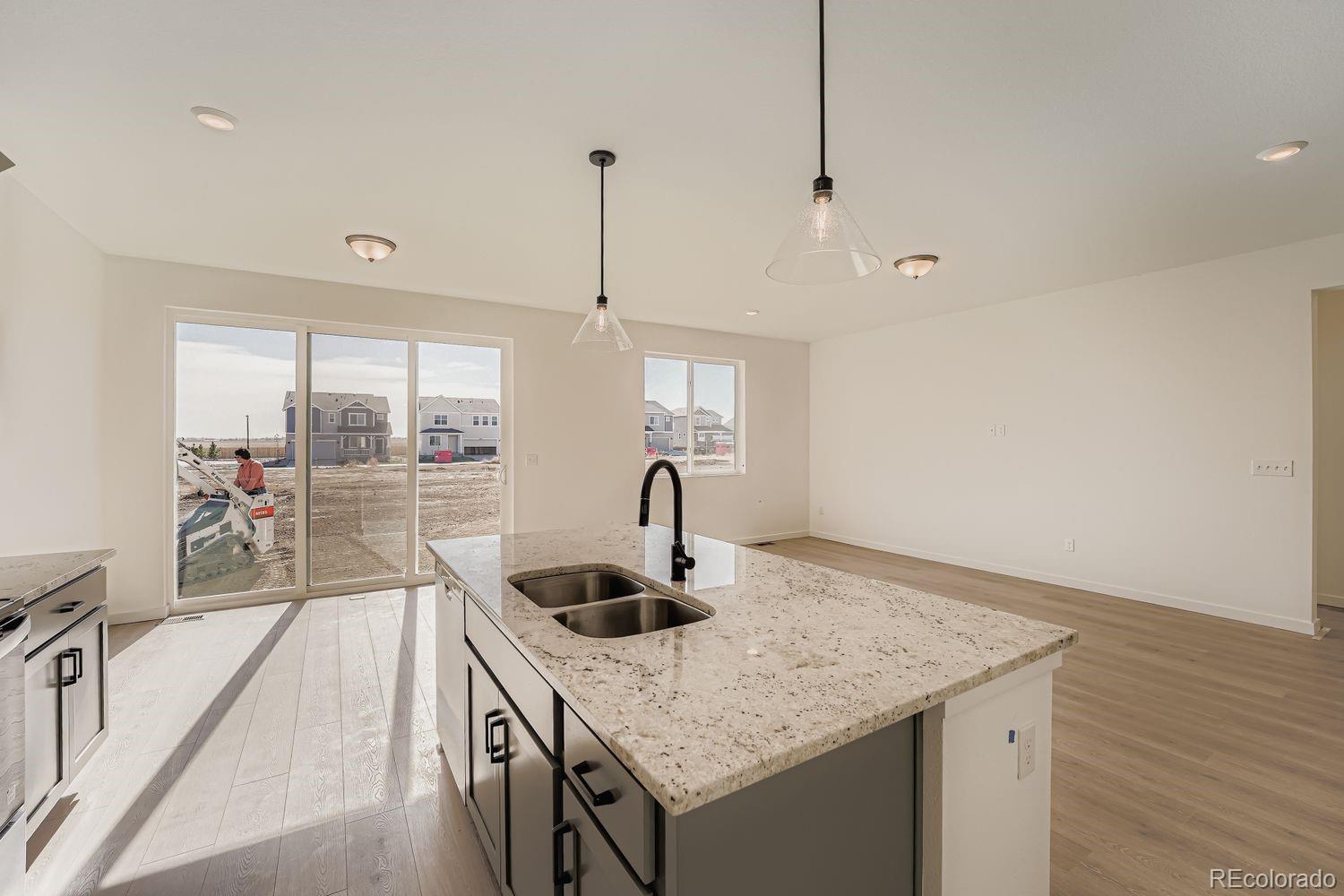 MLS Image #8 for 54915 e 28th place,strasburg, Colorado