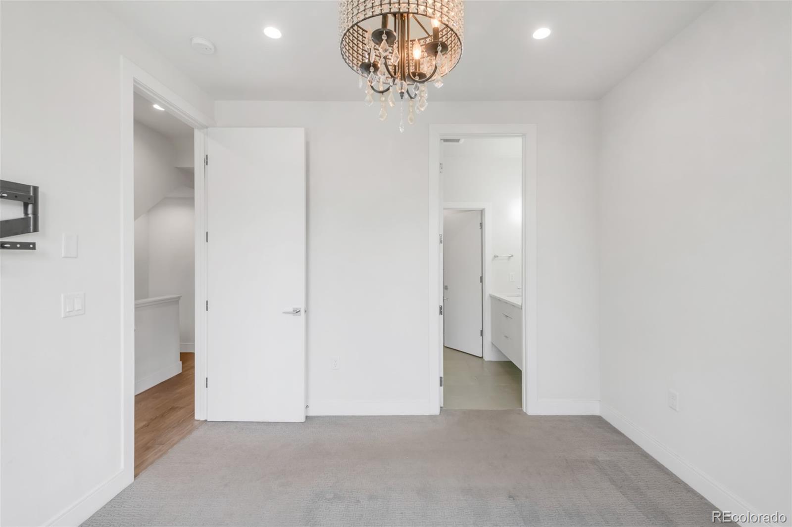 MLS Image #14 for 2420  eliot street,denver, Colorado