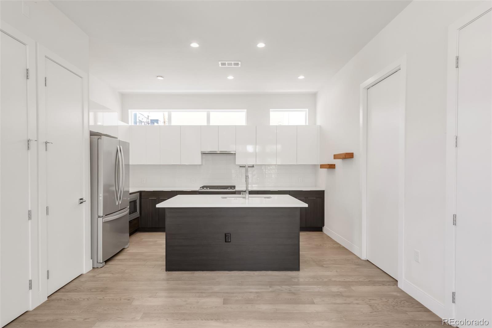 MLS Image #4 for 2420  eliot street,denver, Colorado
