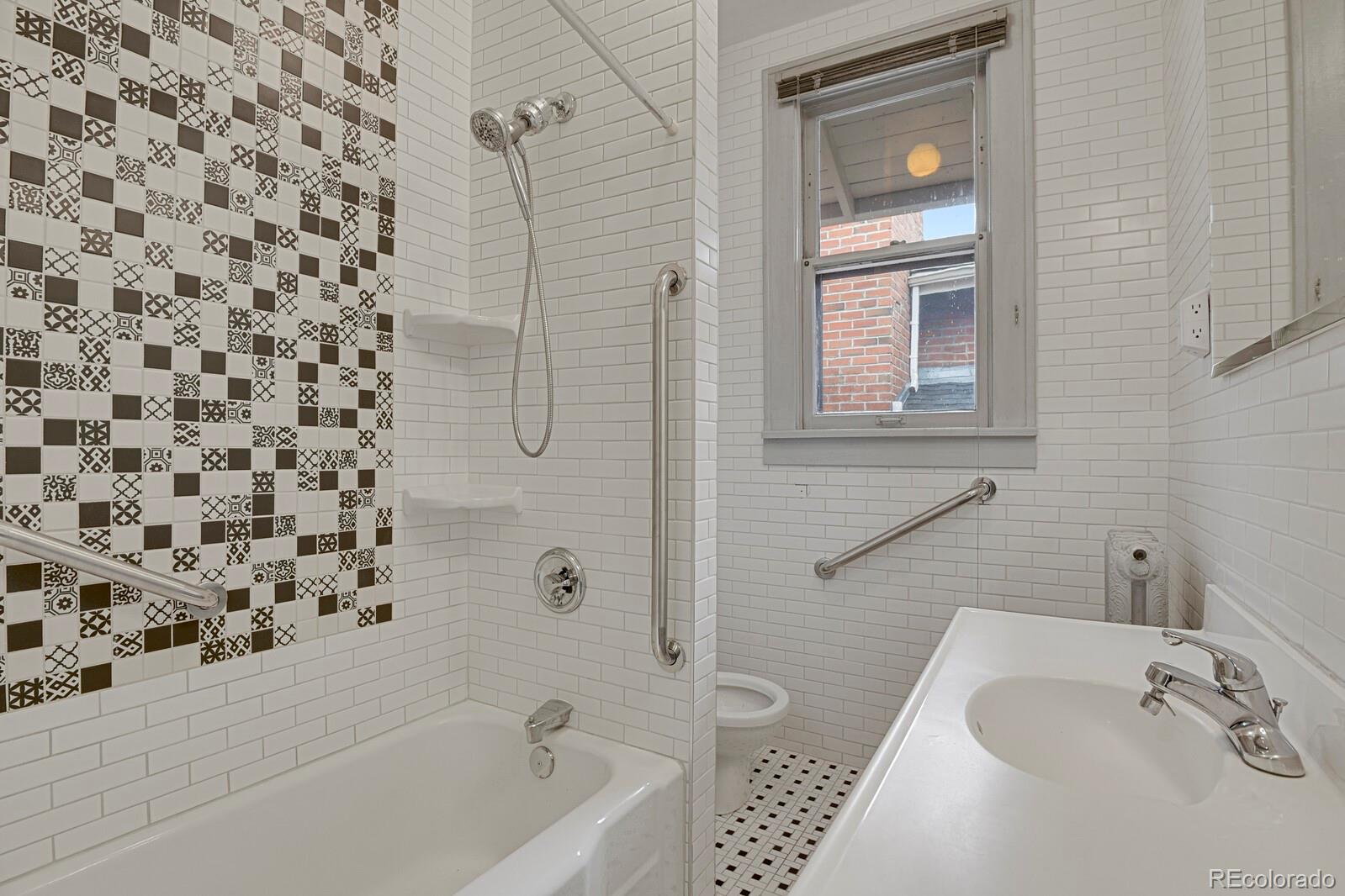 MLS Image #13 for 1890  cherry street,denver, Colorado