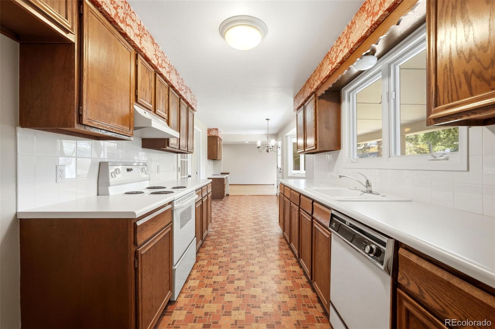 MLS Image #13 for 5477 w hinsdale place,littleton, Colorado