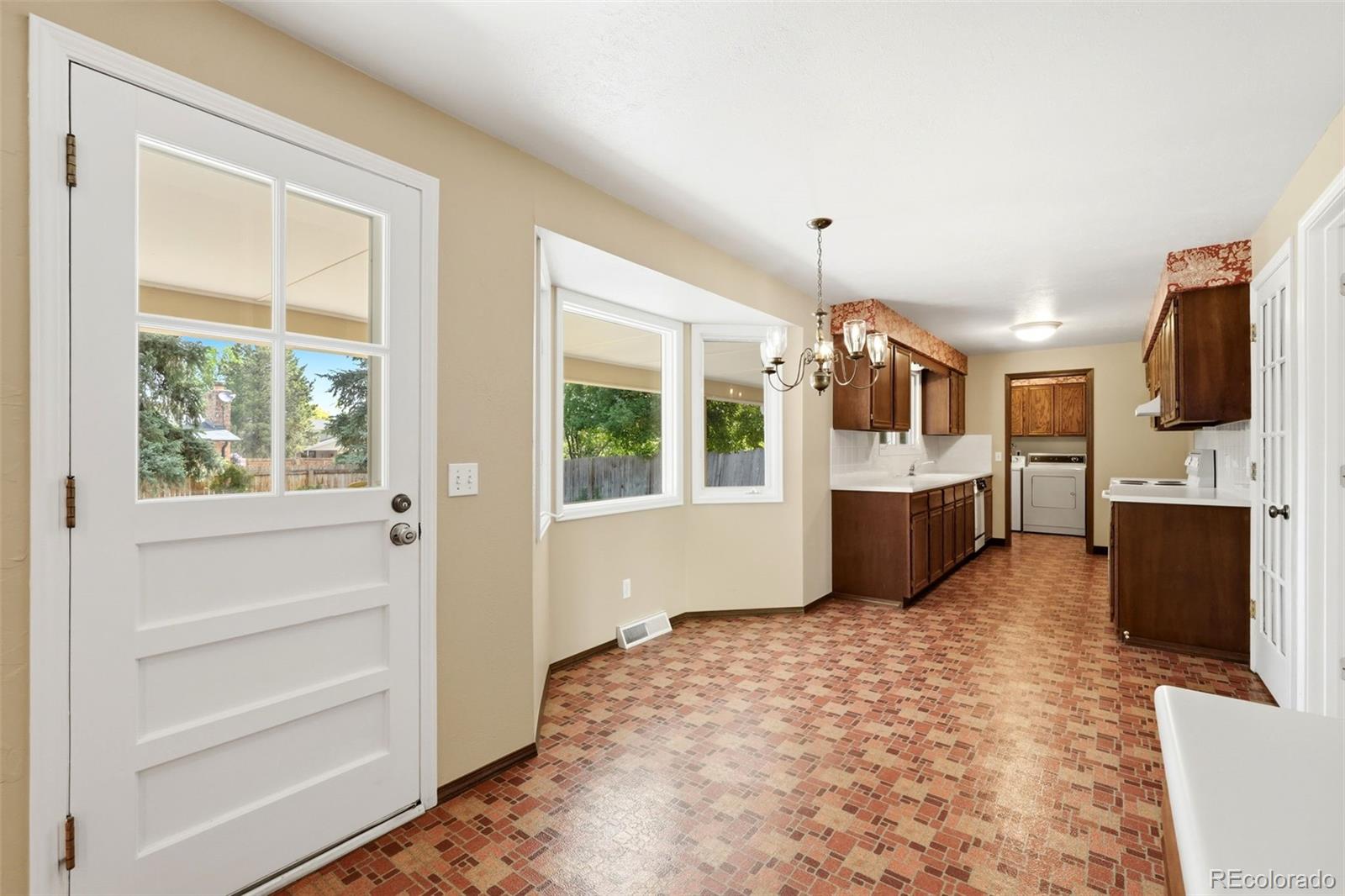 MLS Image #9 for 5477 w hinsdale place,littleton, Colorado