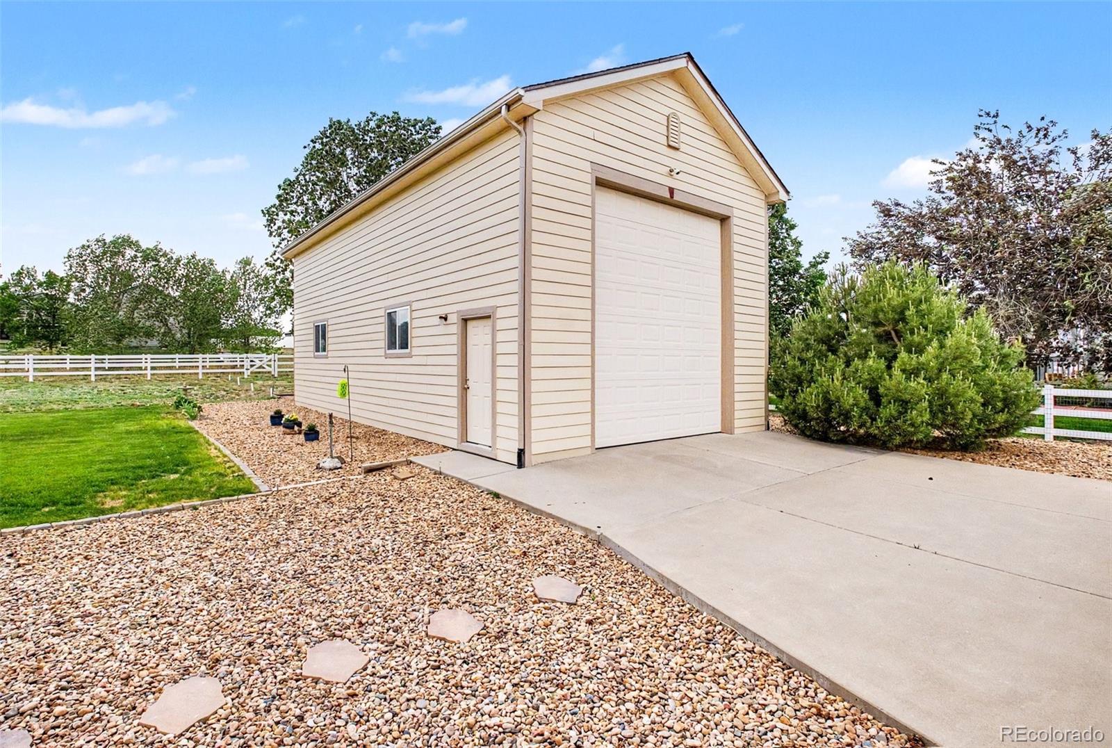 MLS Image #37 for 16555  umpire court,hudson, Colorado