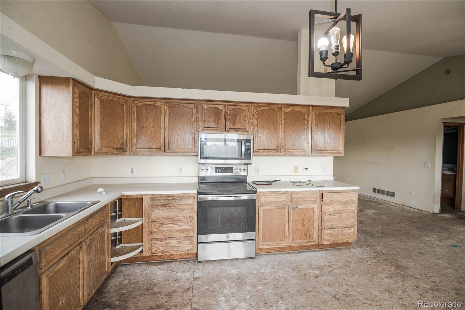 MLS Image #11 for 7730  shenandoah drive,elizabeth, Colorado