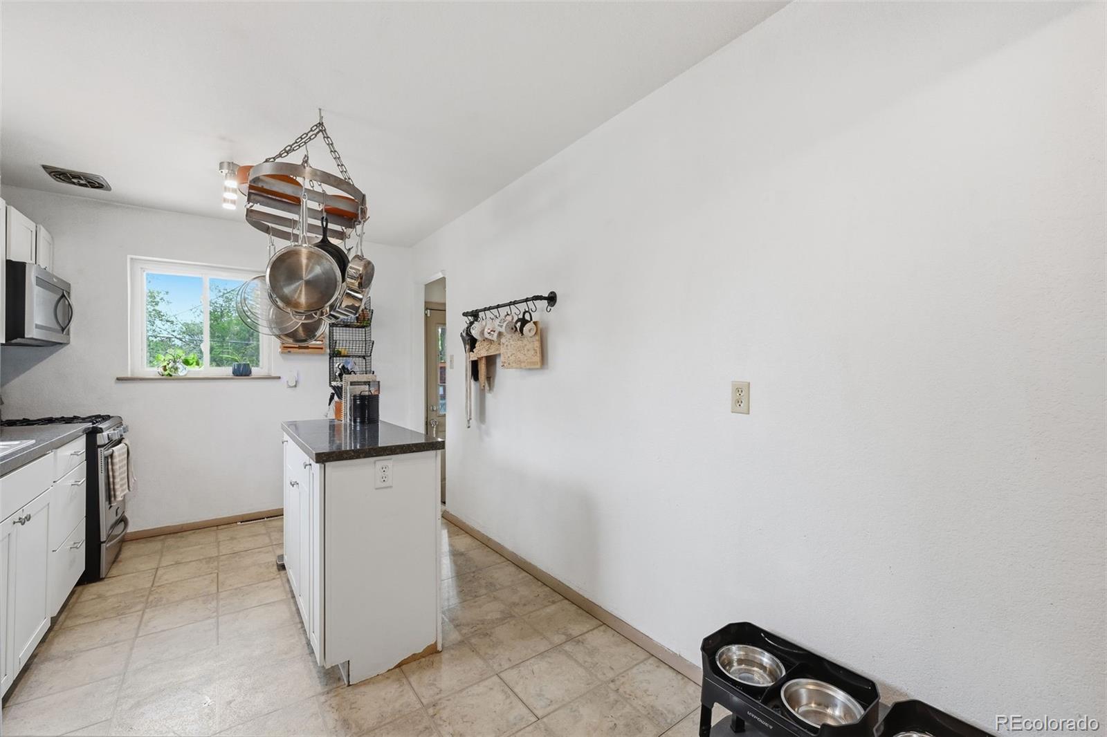 MLS Image #9 for 609  placid road,colorado springs, Colorado