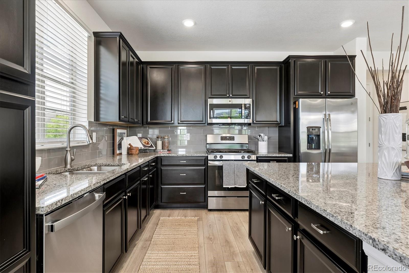 MLS Image #10 for 9677  bennett peak street,littleton, Colorado