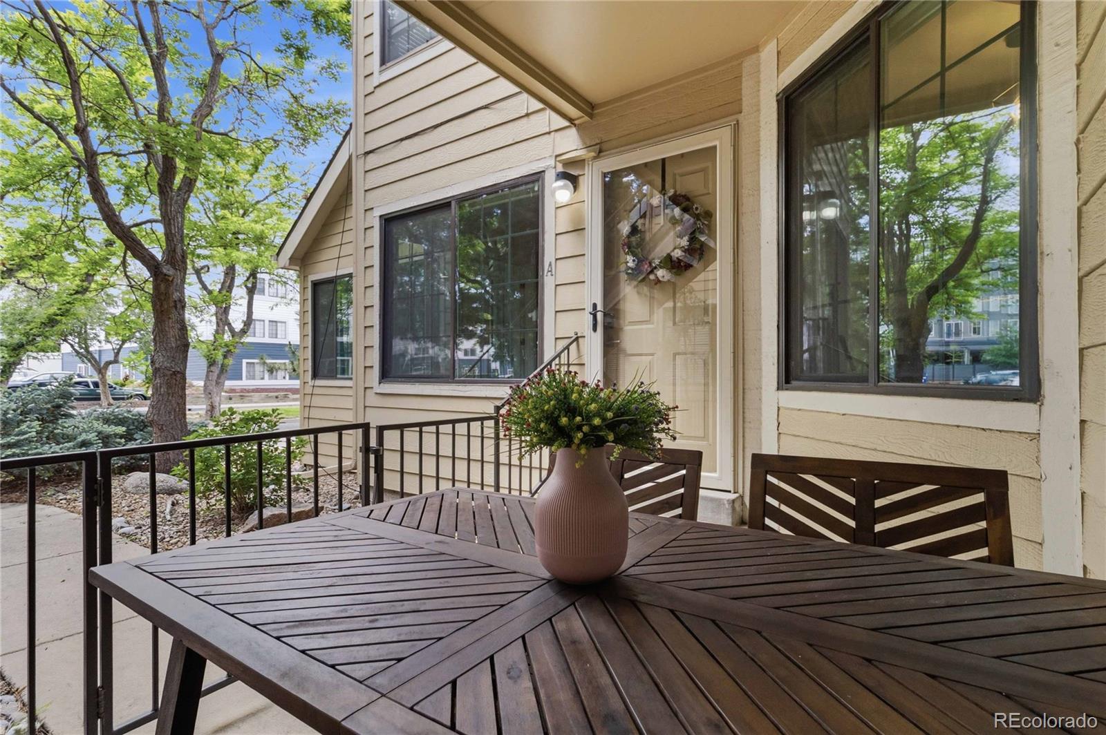 MLS Image #21 for 910 s dahlia street,denver, Colorado