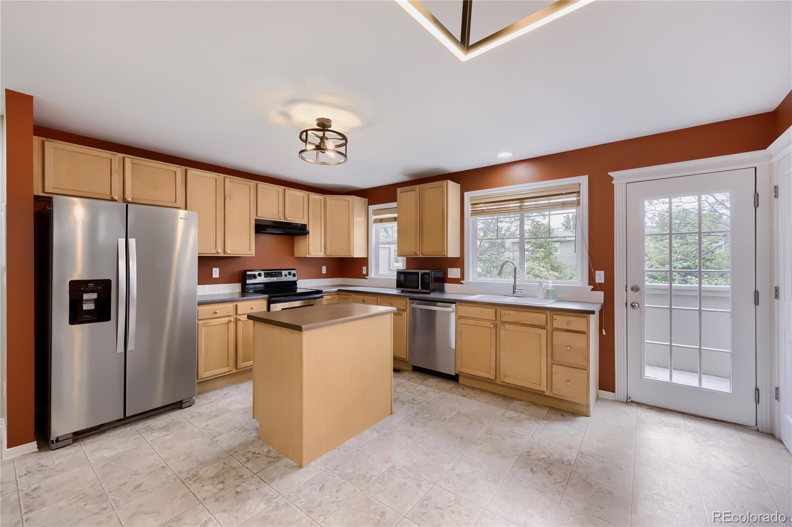 MLS Image #10 for 9493  longs peak drive ,commerce city, Colorado