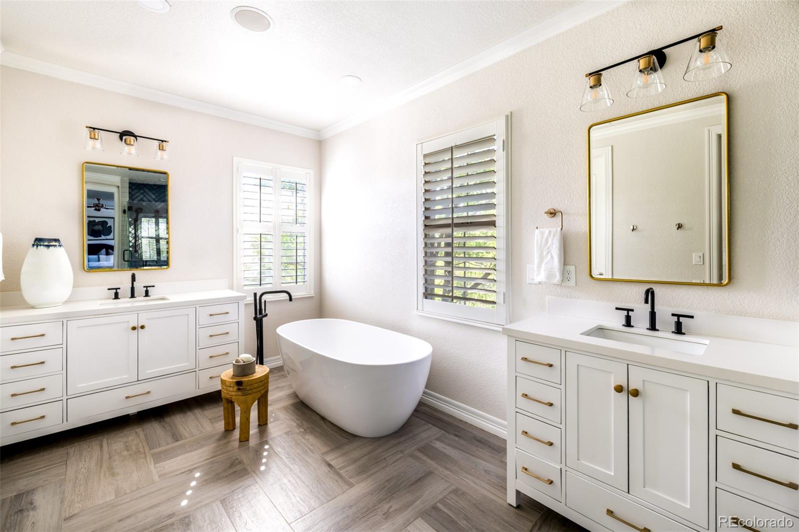 MLS Image #18 for 9740 e 32nd avenue,denver, Colorado