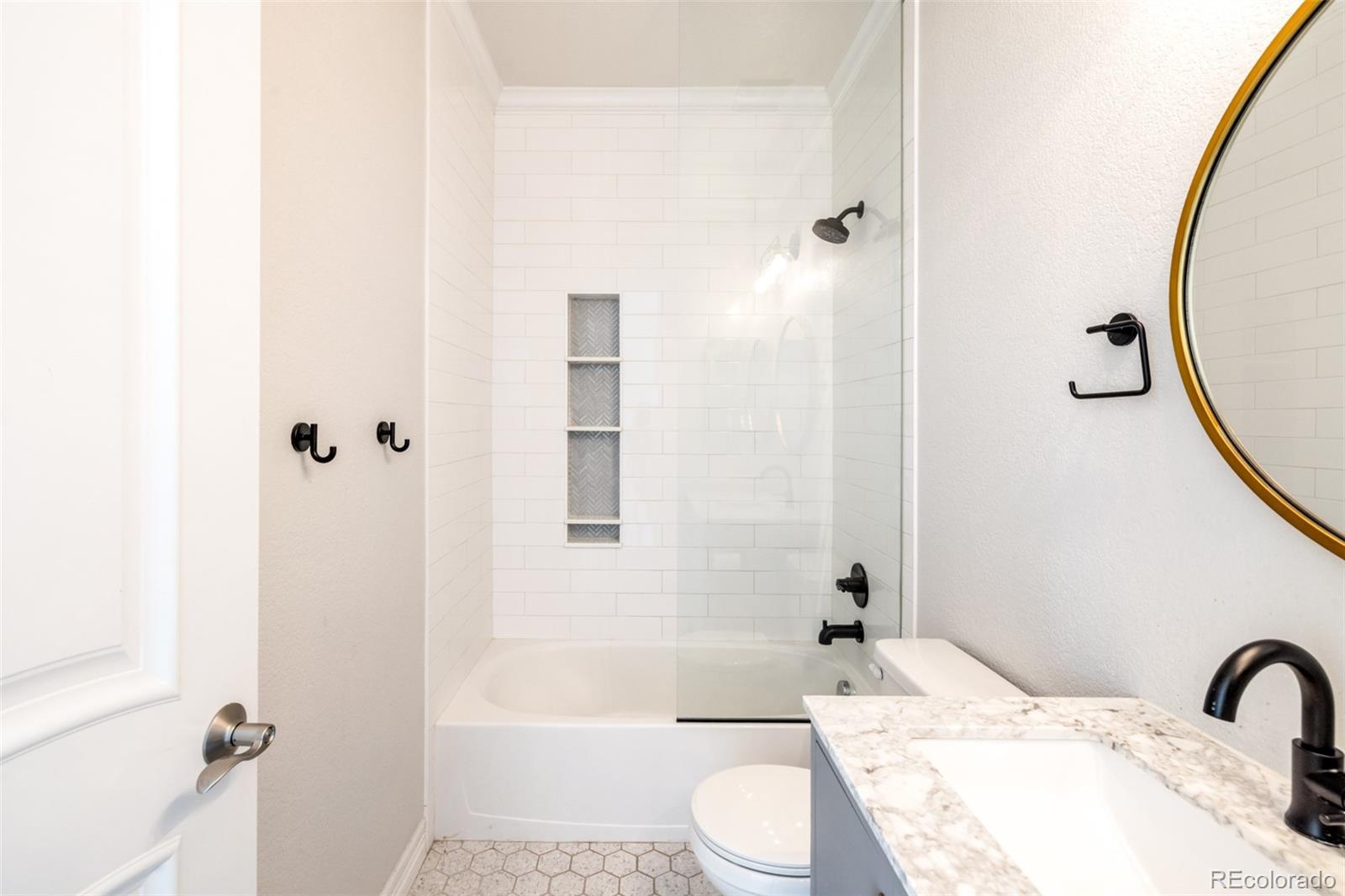 MLS Image #27 for 9740 e 32nd avenue,denver, Colorado