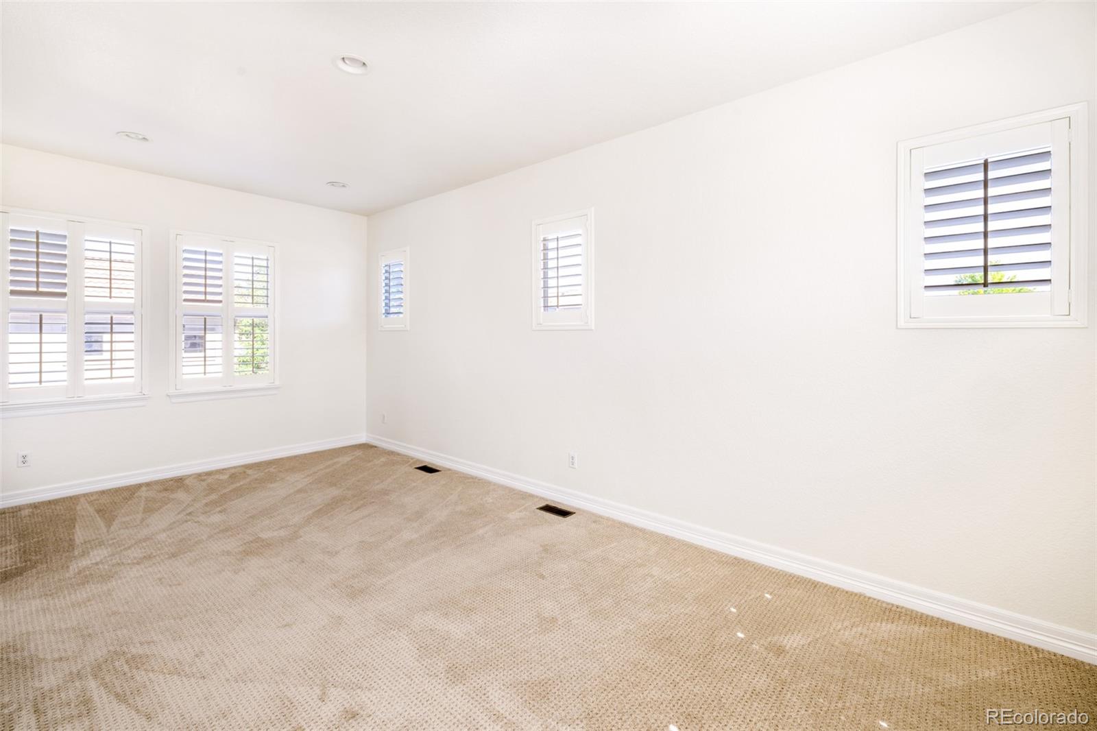 MLS Image #29 for 9740 e 32nd avenue,denver, Colorado