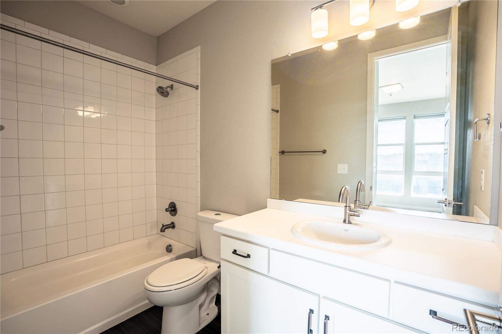 MLS Image #16 for 15858 e broncos place,englewood, Colorado