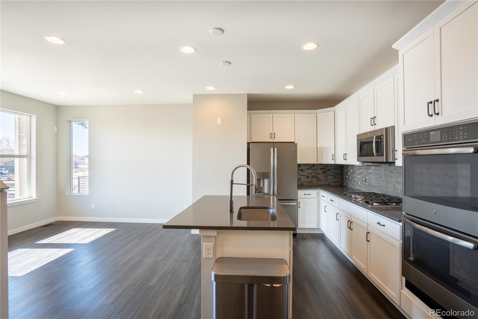MLS Image #6 for 15858 e broncos place,englewood, Colorado