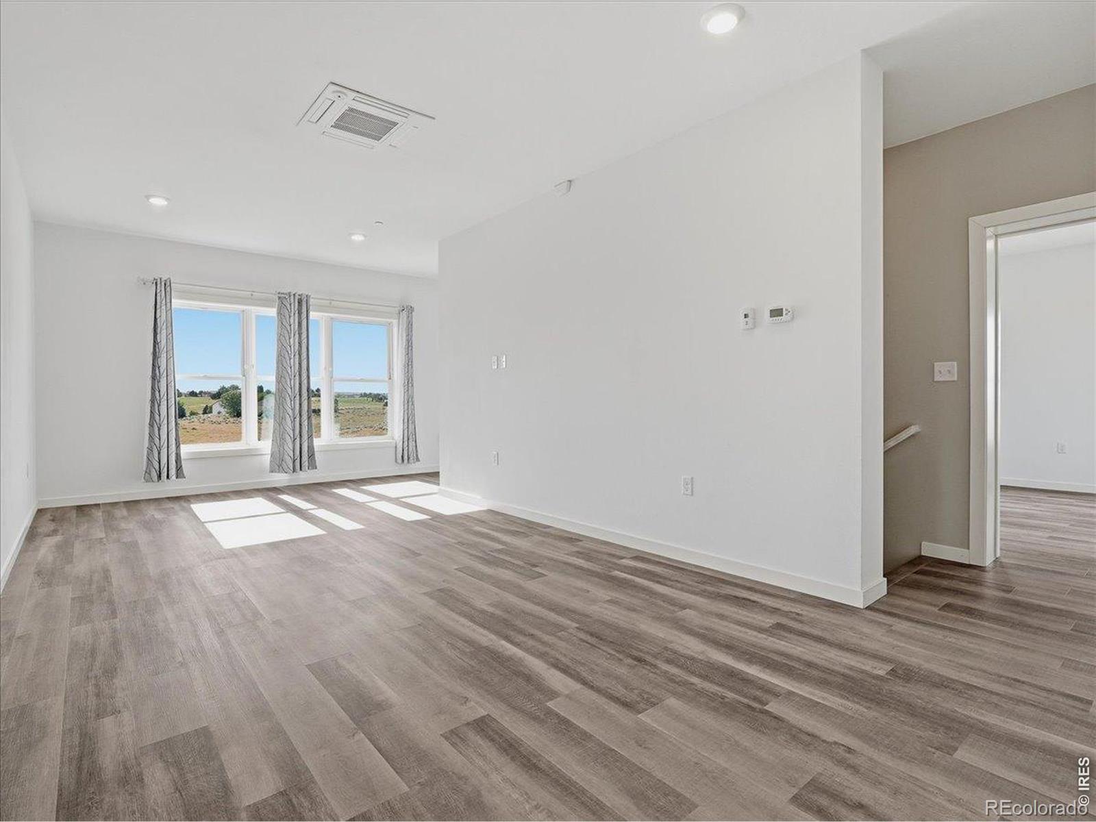 MLS Image #15 for 16478  essex road,platteville, Colorado