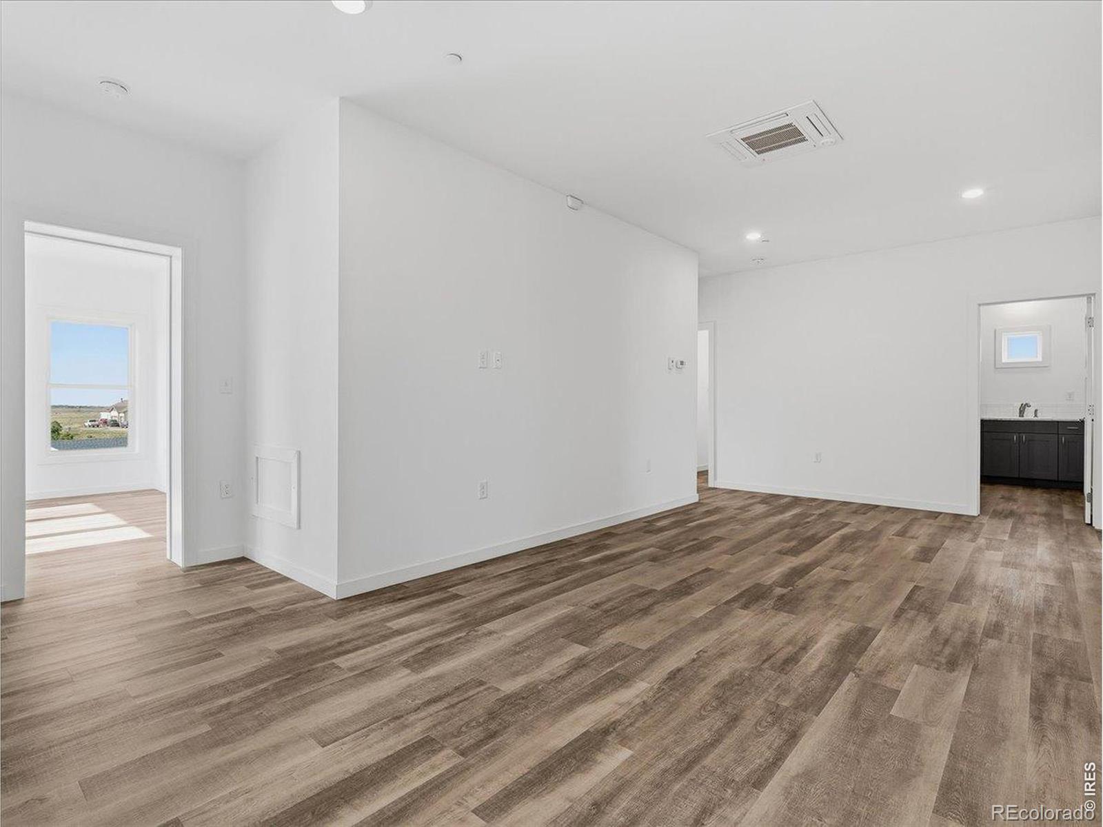 MLS Image #16 for 16478  essex road,platteville, Colorado