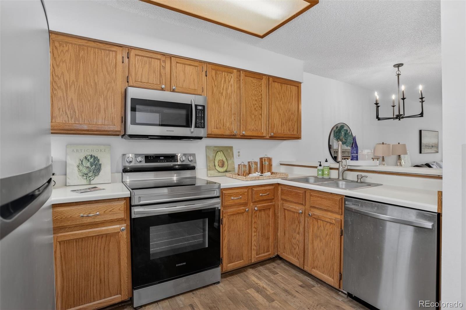 MLS Image #3 for 11133 w 17th avenue,lakewood, Colorado