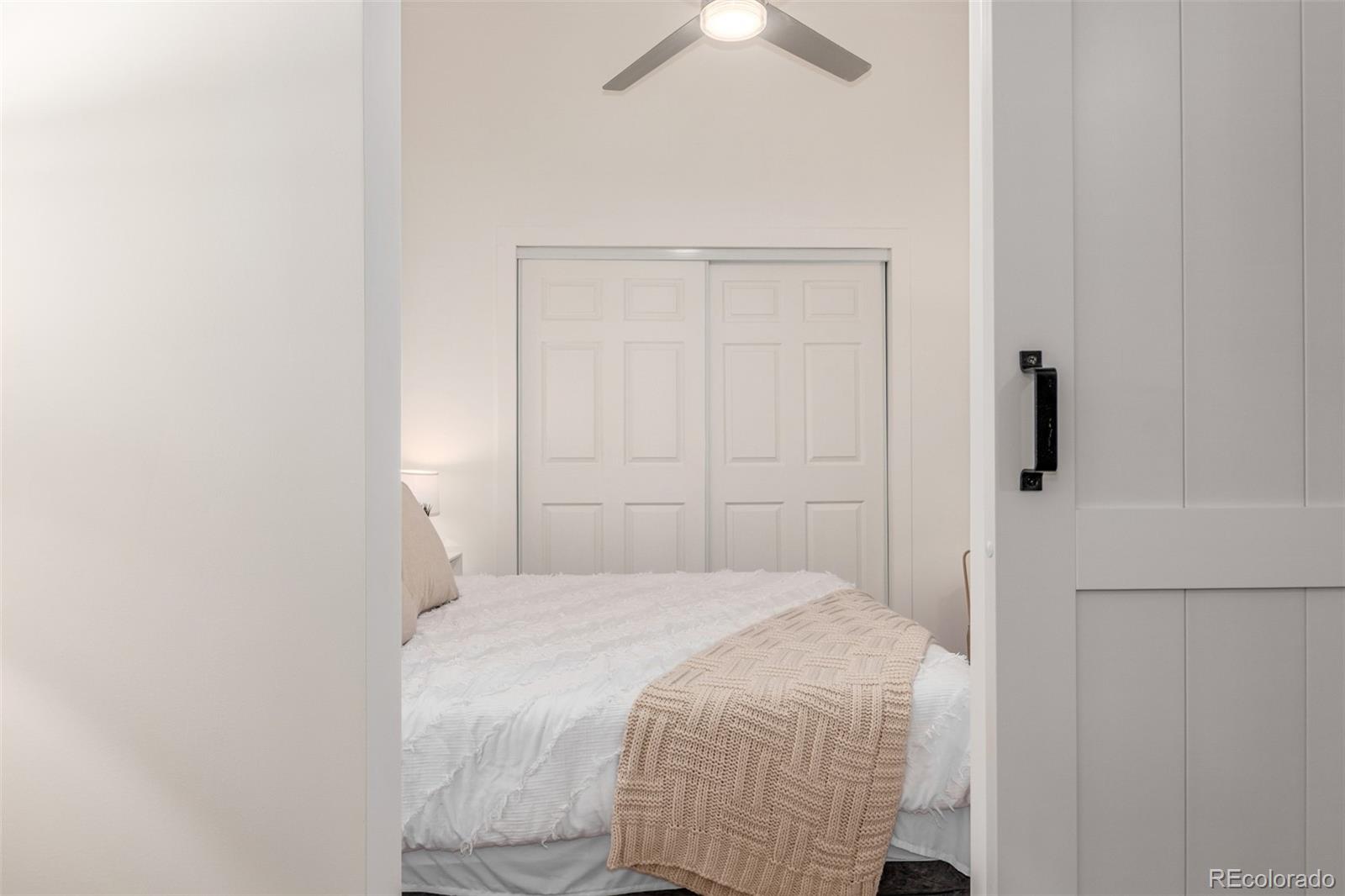 MLS Image #20 for 3100  huron street 2r,denver, Colorado
