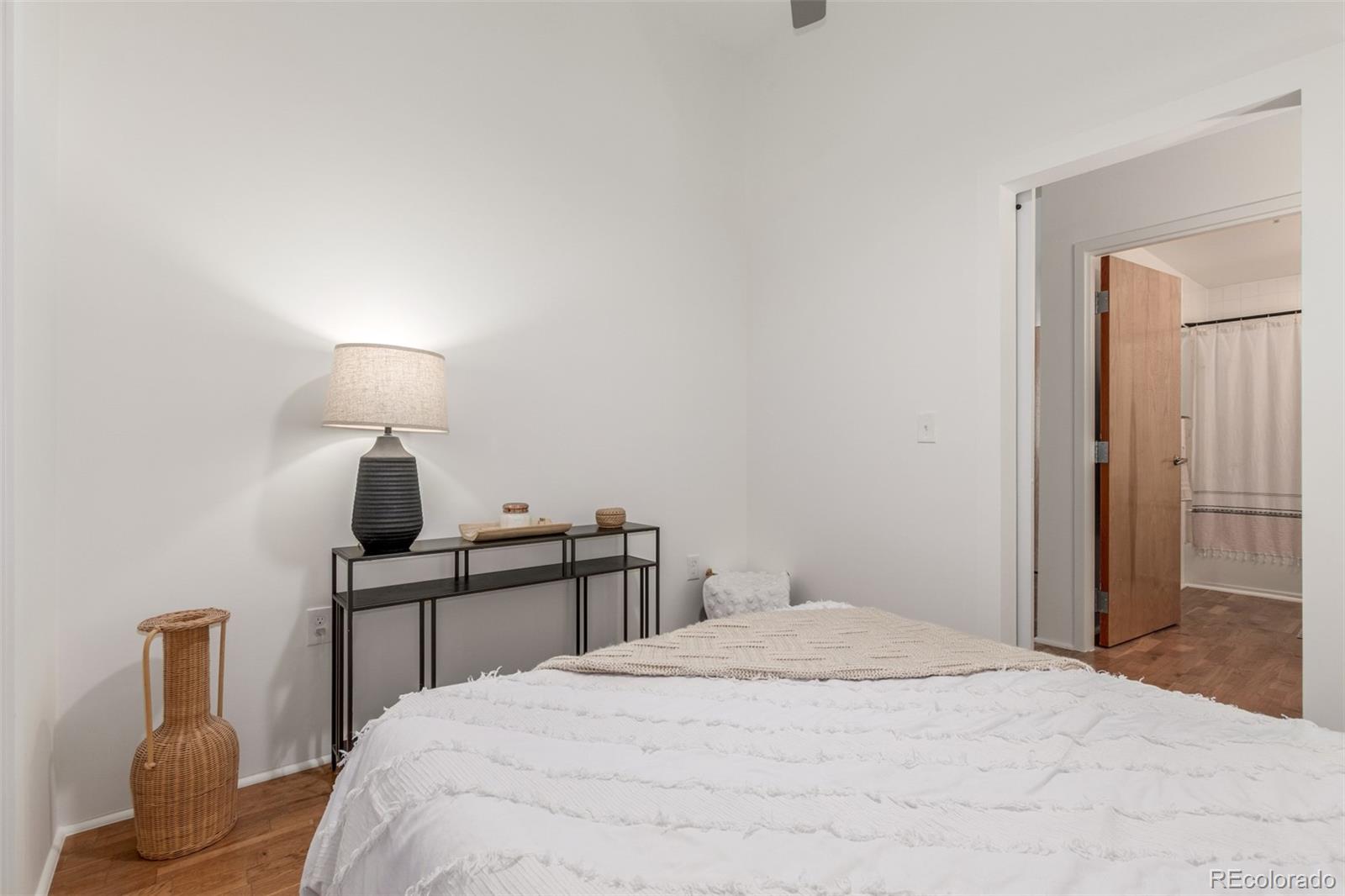 MLS Image #22 for 3100  huron street 2r,denver, Colorado