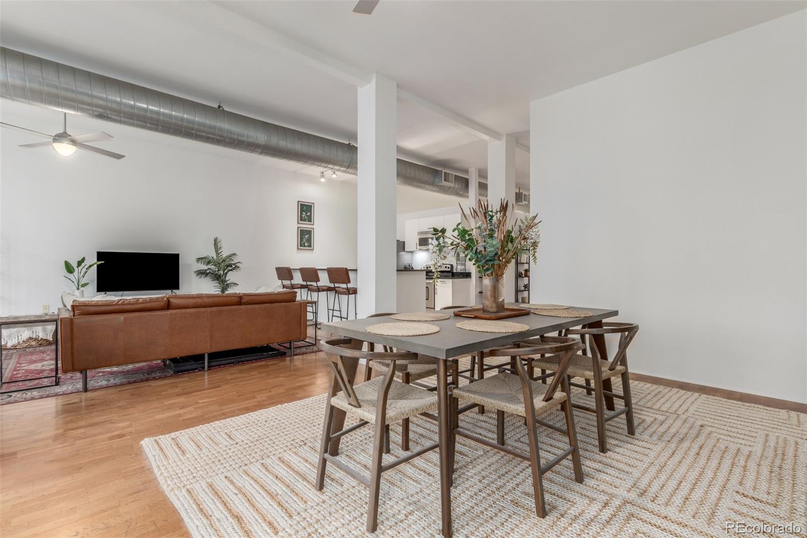 MLS Image #4 for 3100  huron street 2r,denver, Colorado