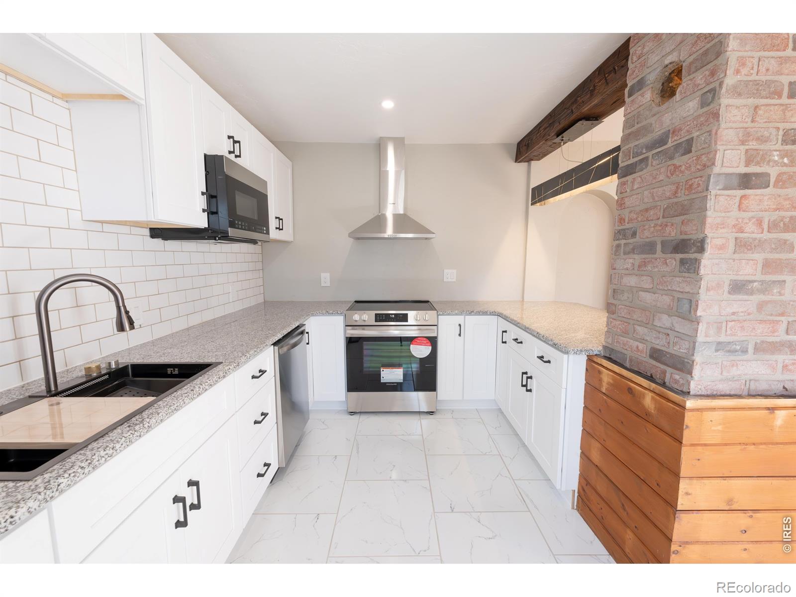 MLS Image #5 for 629  stover street,fort collins, Colorado