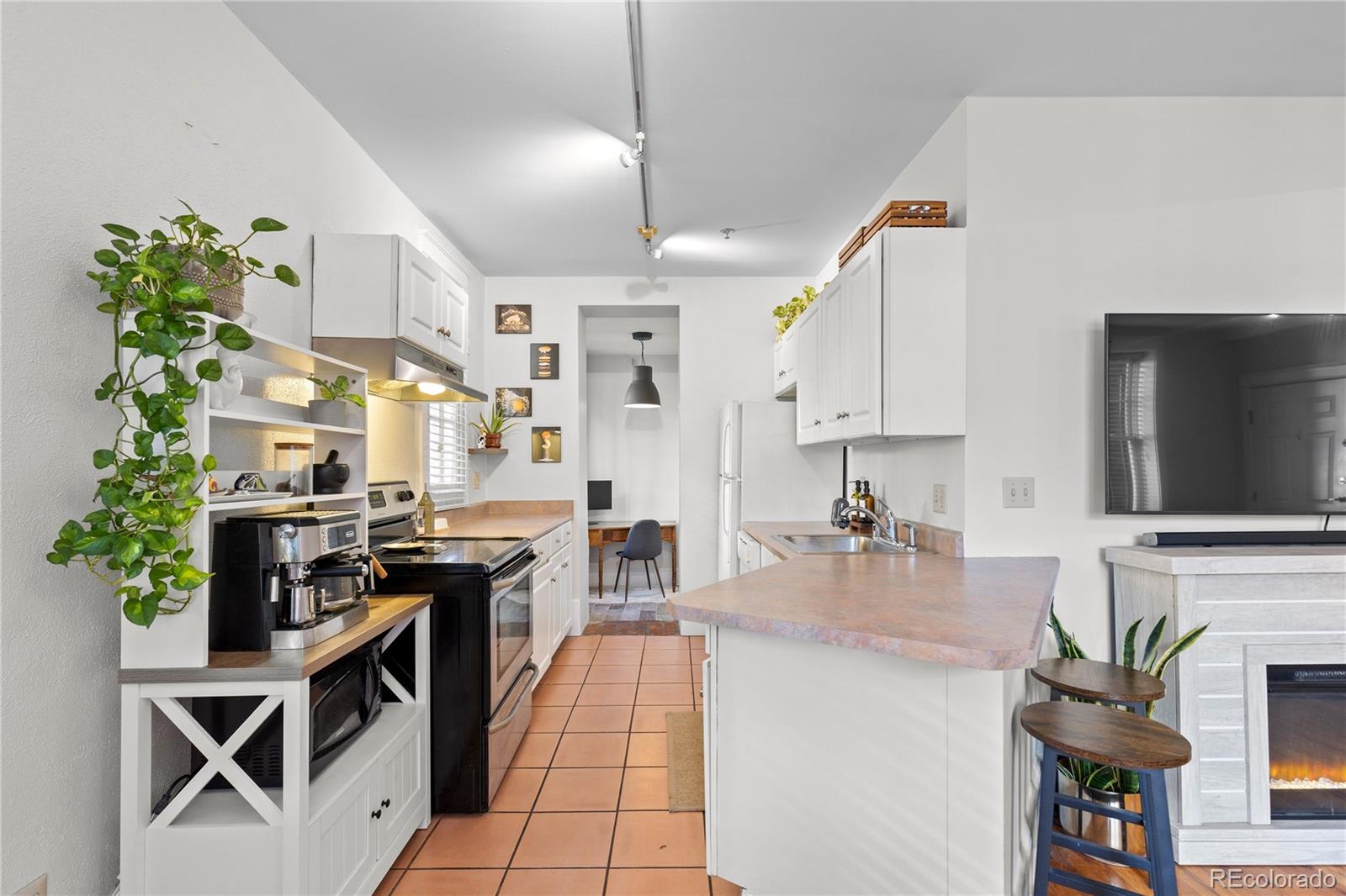 MLS Image #11 for 325 e 18th avenue,denver, Colorado