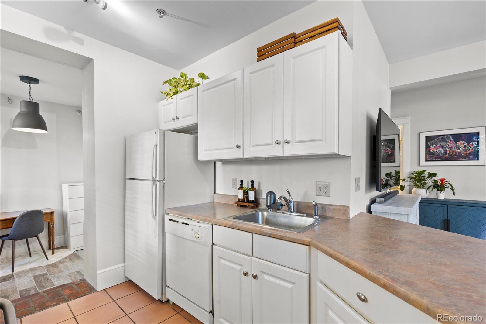MLS Image #12 for 325 e 18th avenue,denver, Colorado