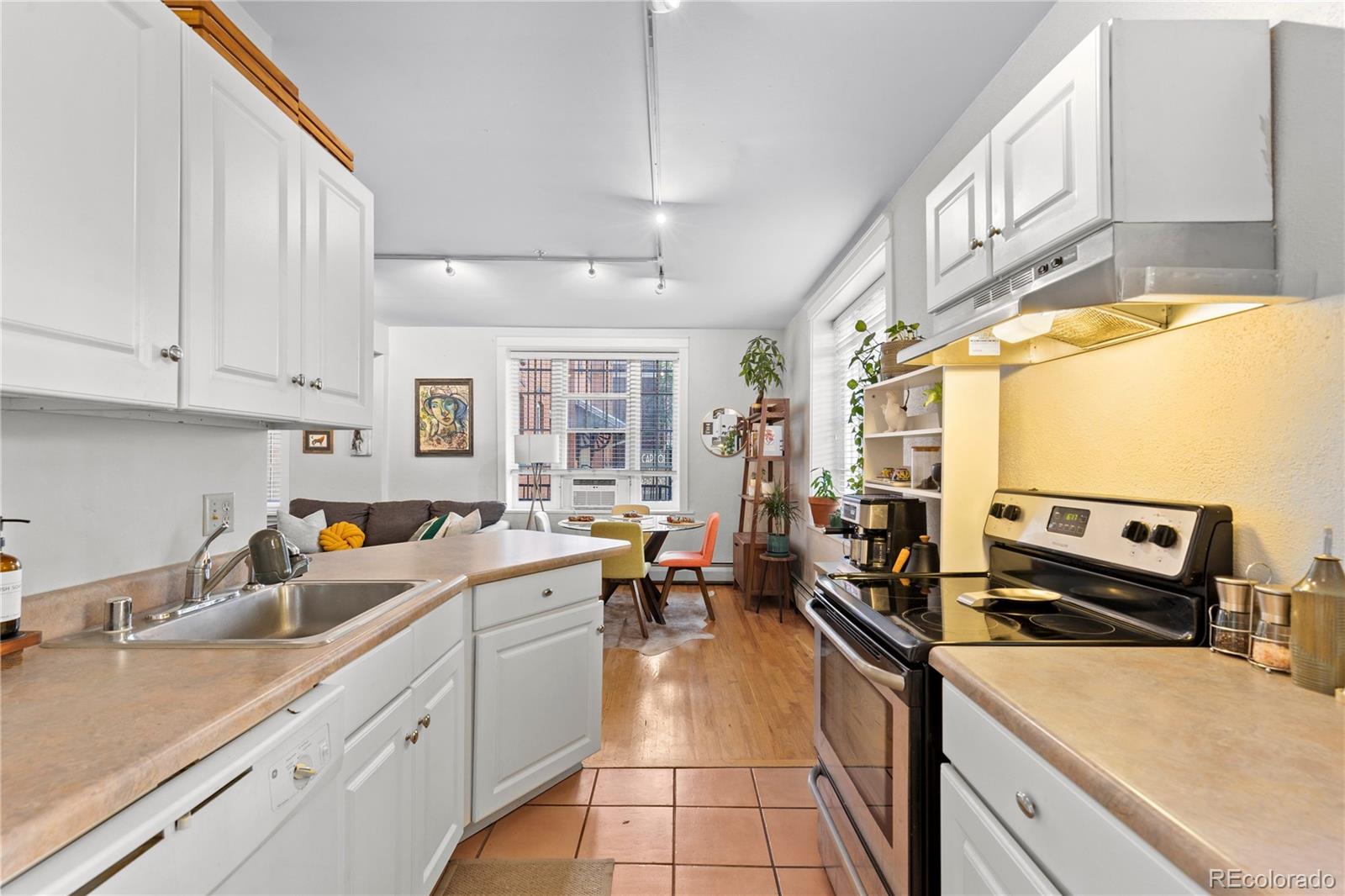 MLS Image #13 for 325 e 18th avenue,denver, Colorado