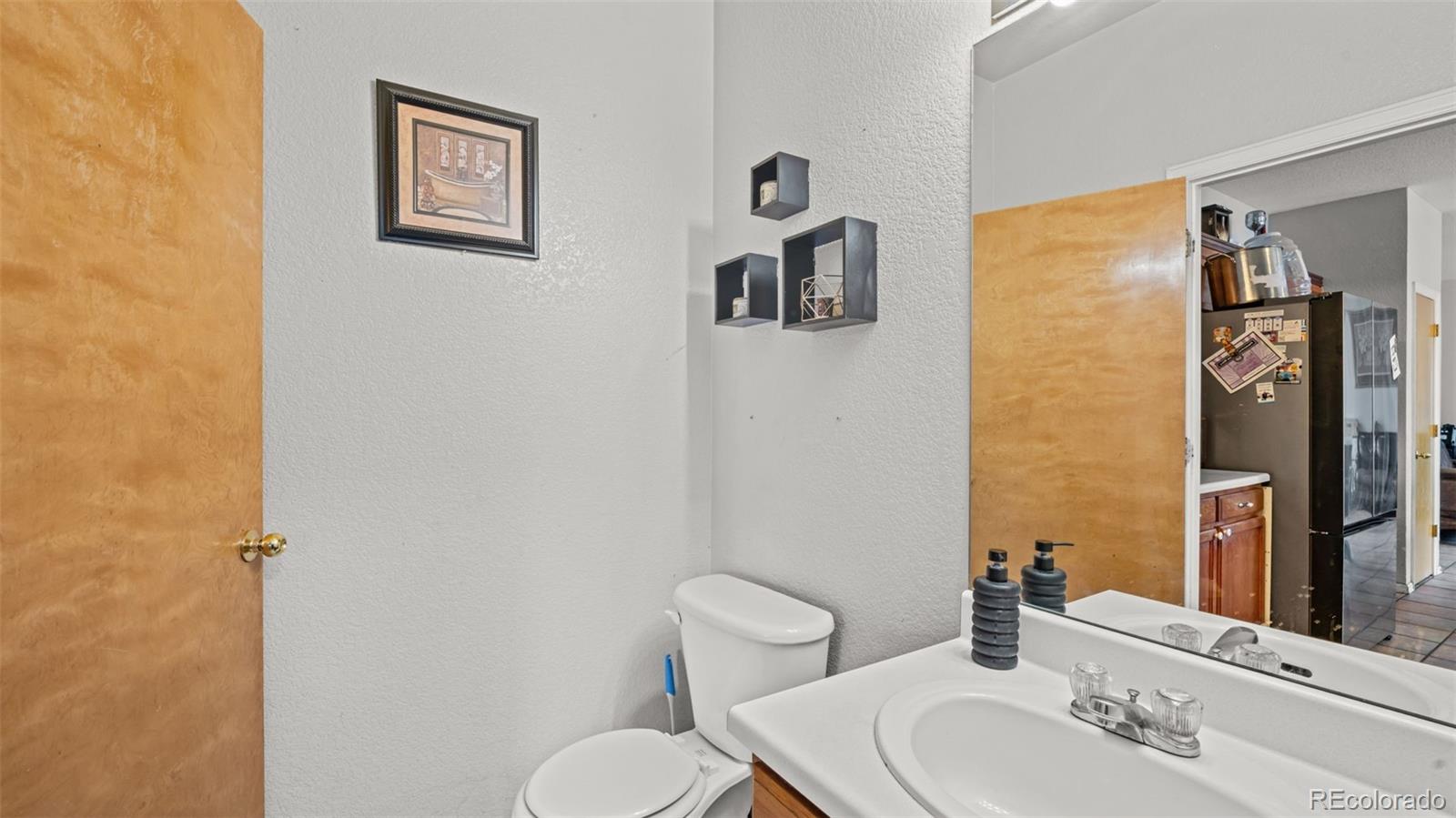 MLS Image #18 for 11049  eagle creek parkway,commerce city, Colorado