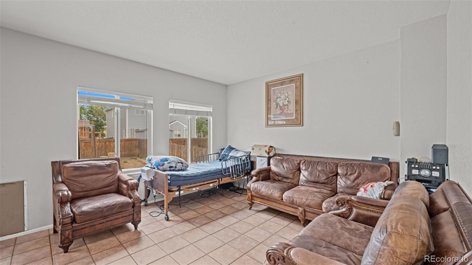 MLS Image #5 for 11049  eagle creek parkway,commerce city, Colorado