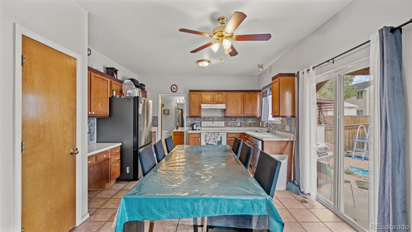 MLS Image #7 for 11049  eagle creek parkway,commerce city, Colorado