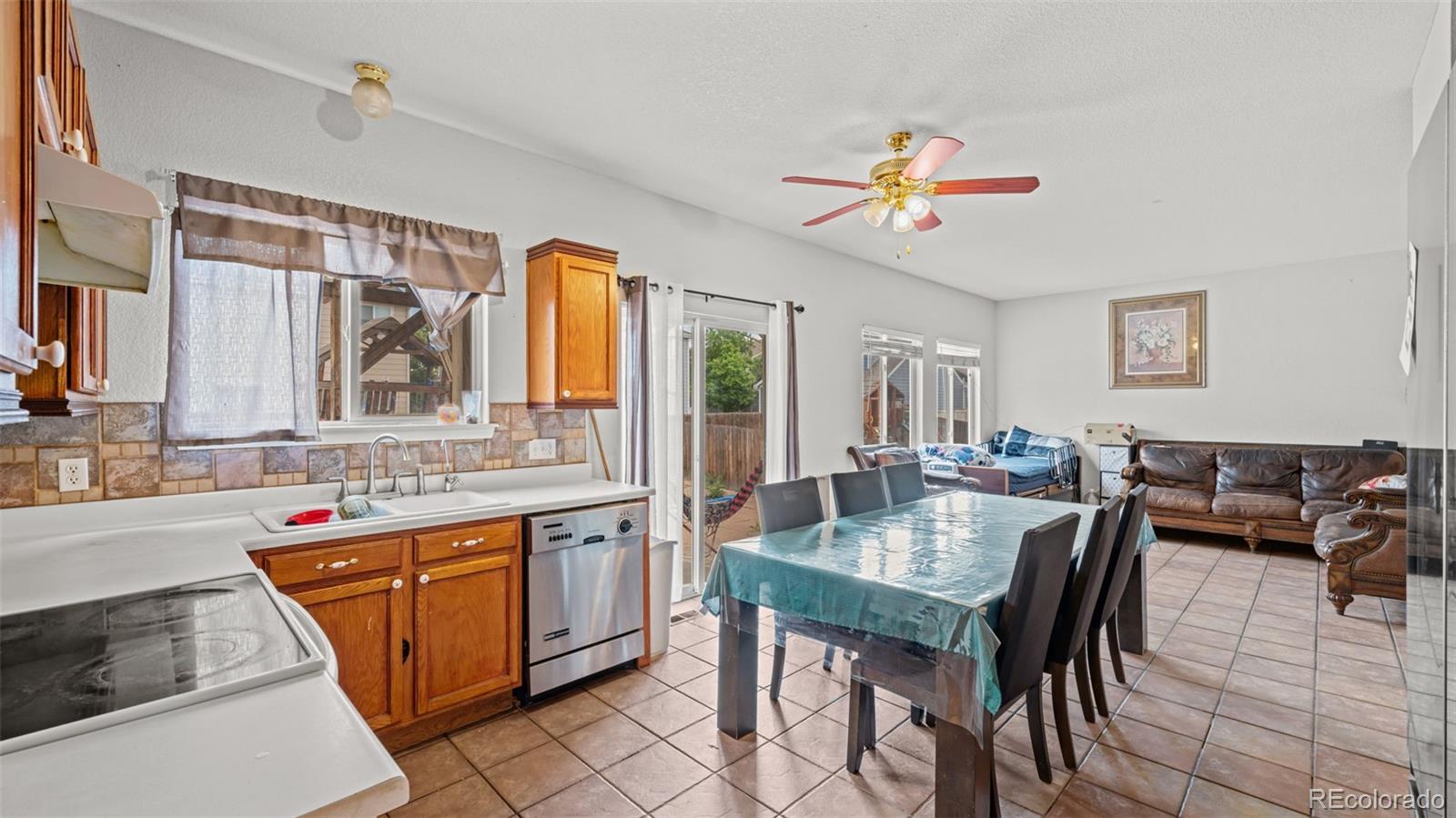 MLS Image #9 for 11049  eagle creek parkway,commerce city, Colorado