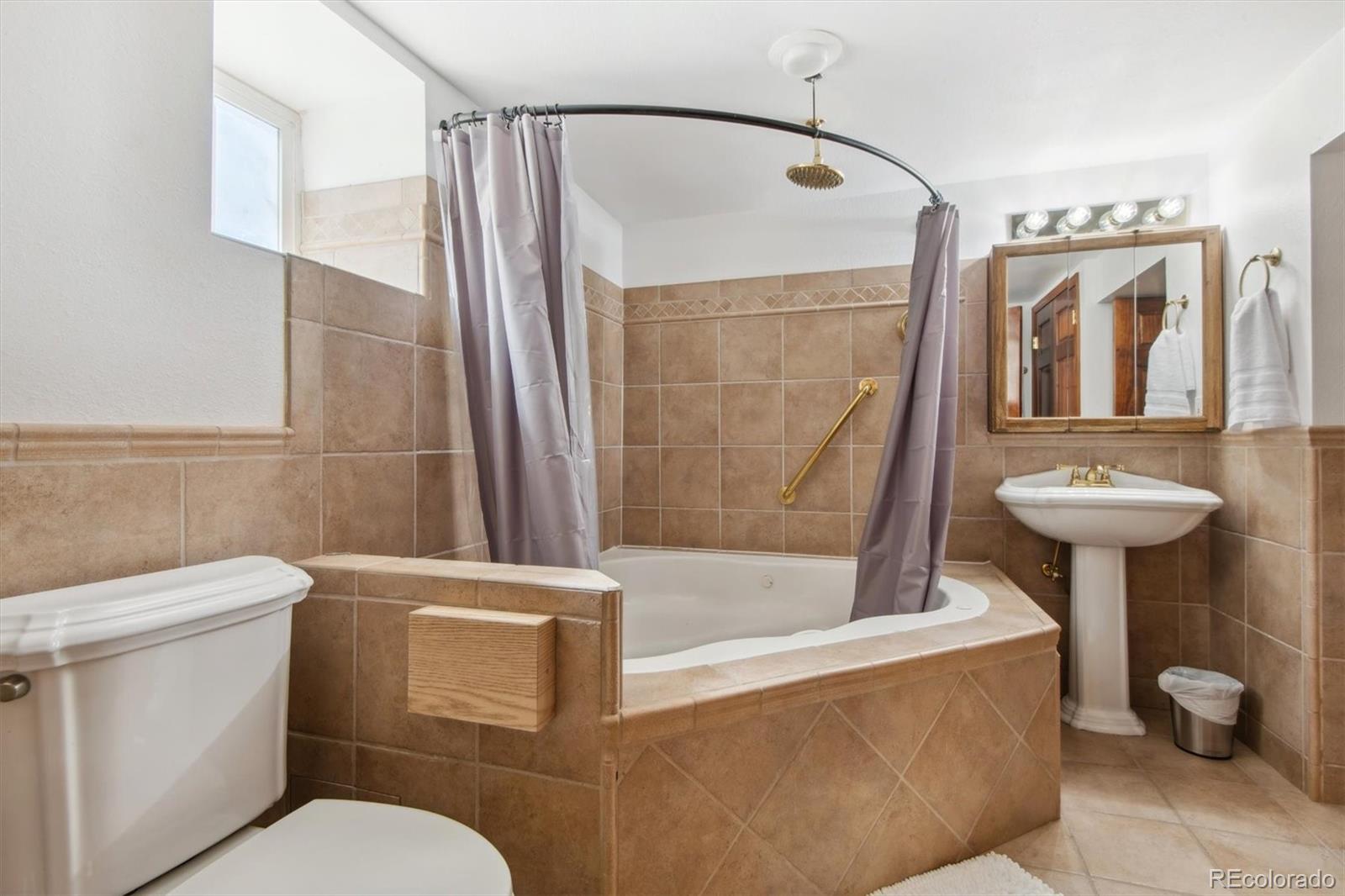 MLS Image #13 for 1211  bellaire street,denver, Colorado