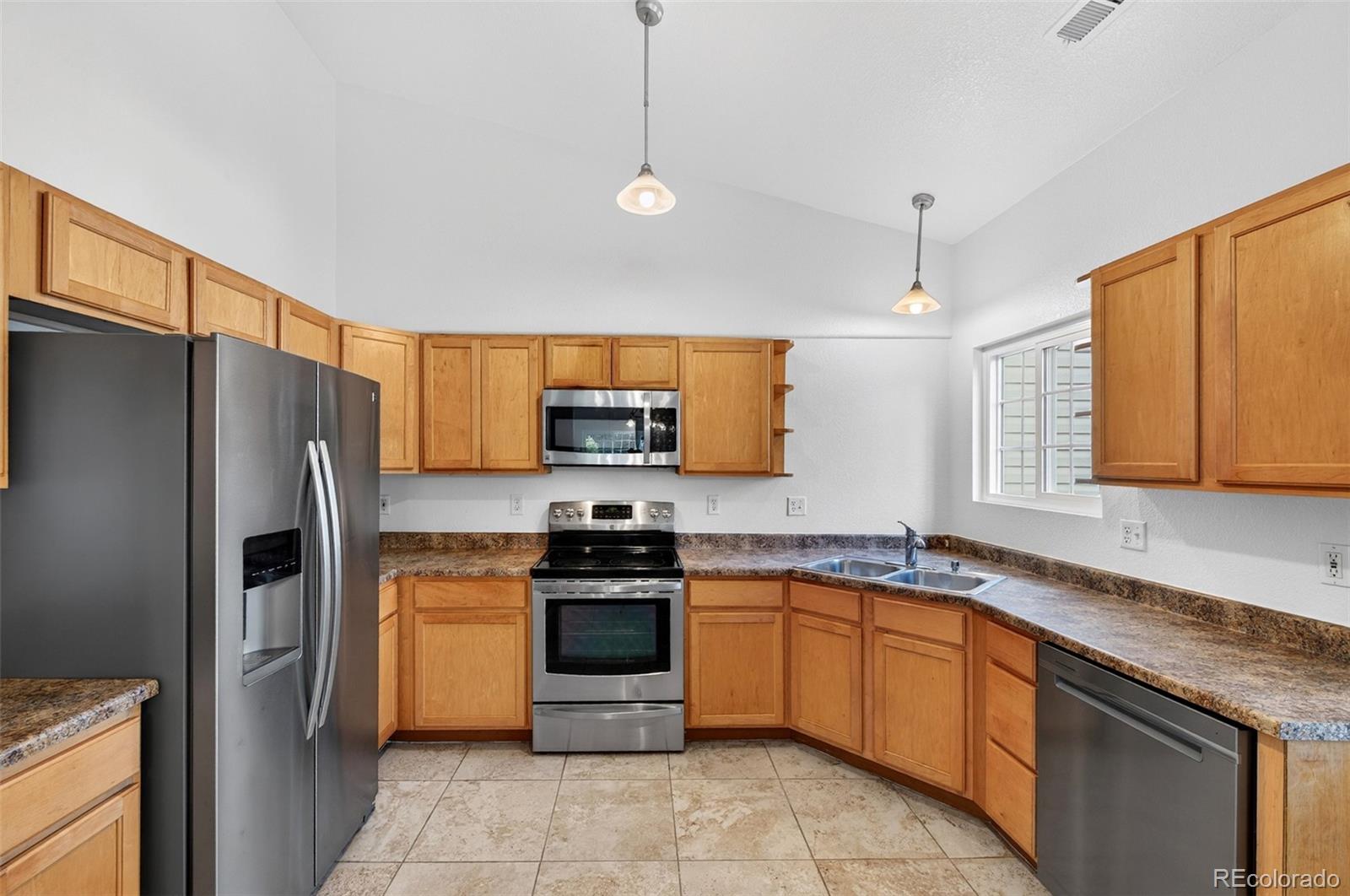 MLS Image #11 for 878 s kalispell circle,aurora, Colorado