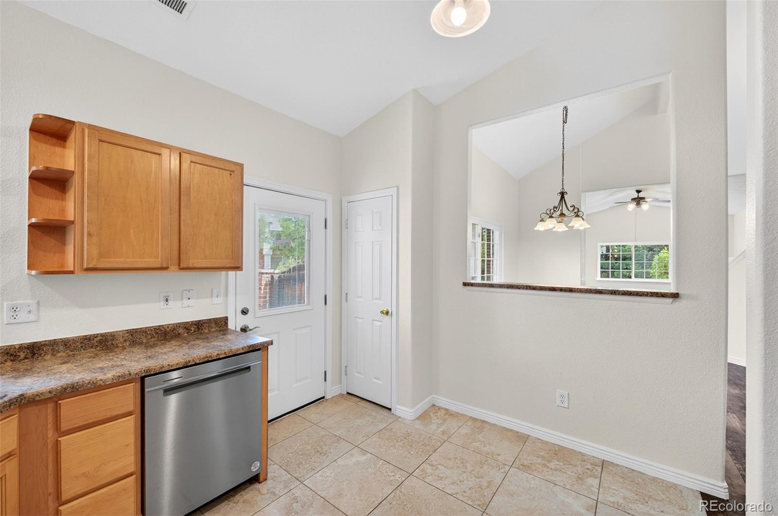 MLS Image #13 for 878 s kalispell circle,aurora, Colorado