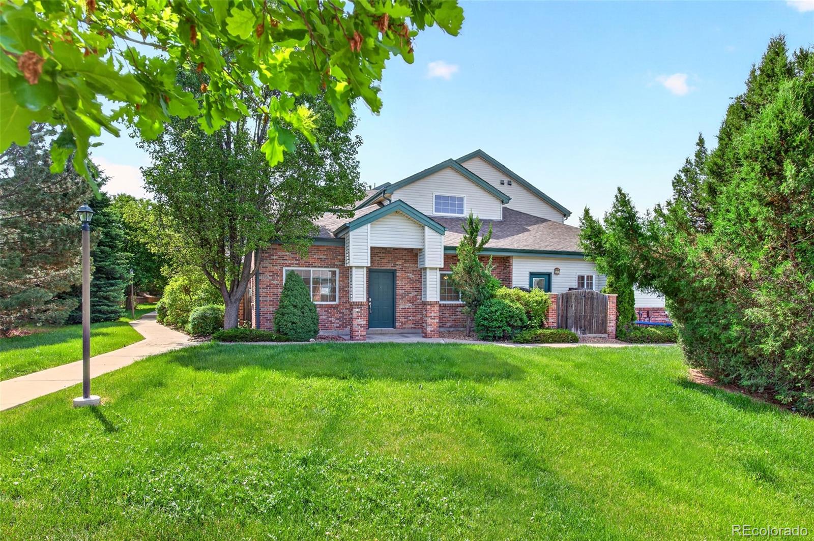 MLS Image #2 for 878 s kalispell circle,aurora, Colorado