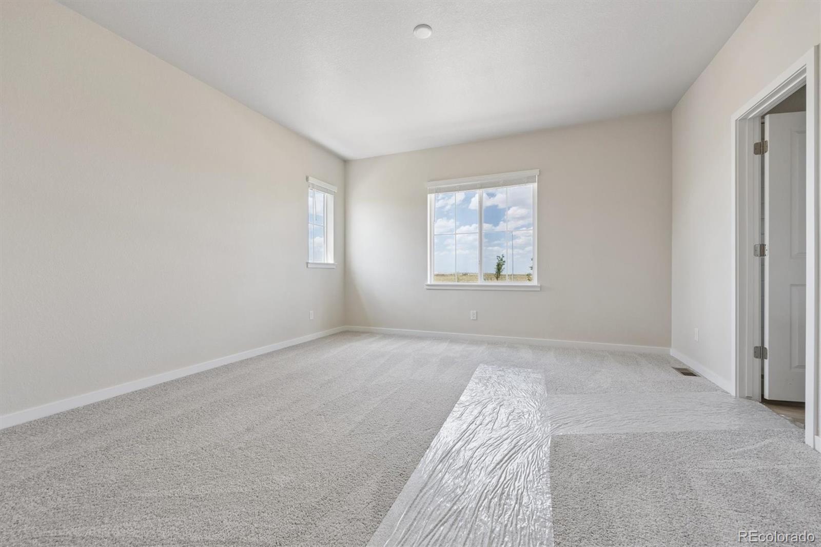 MLS Image #19 for 22739 e 47th drive,aurora, Colorado