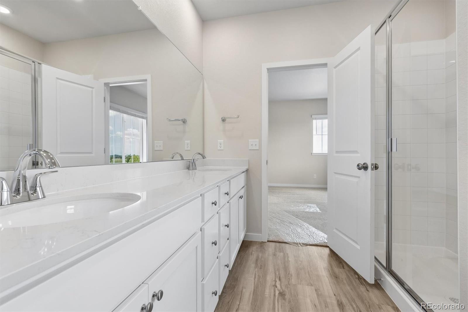 MLS Image #22 for 22739 e 47th drive,aurora, Colorado