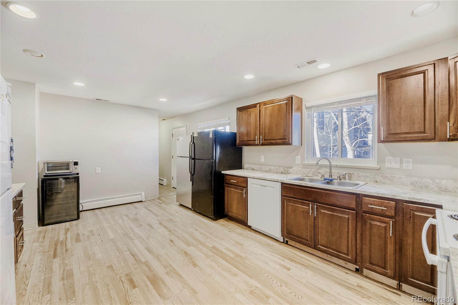 MLS Image #18 for 2705 e evans avenue,denver, Colorado