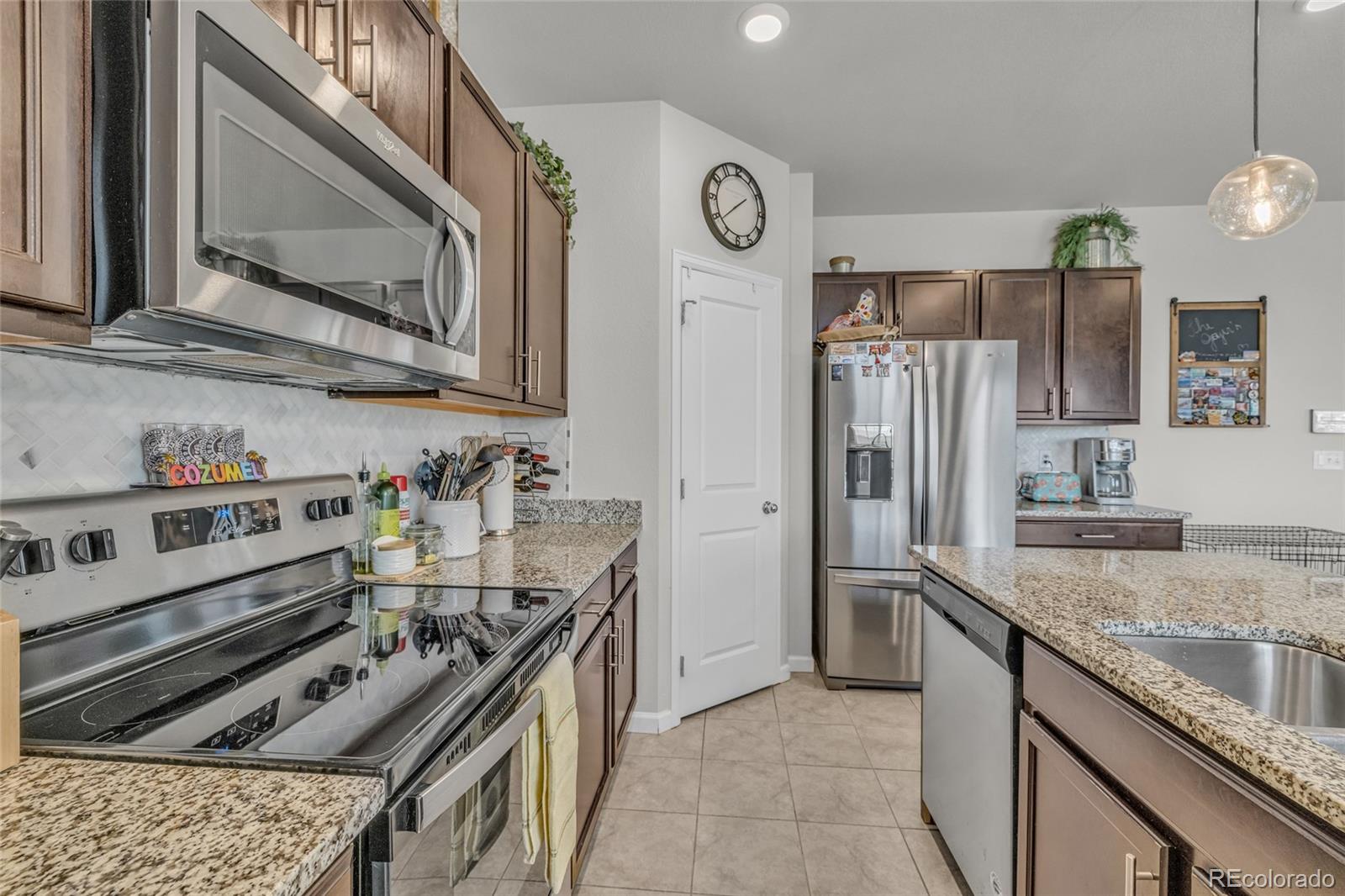 MLS Image #11 for 5433  bauer drive,longmont, Colorado