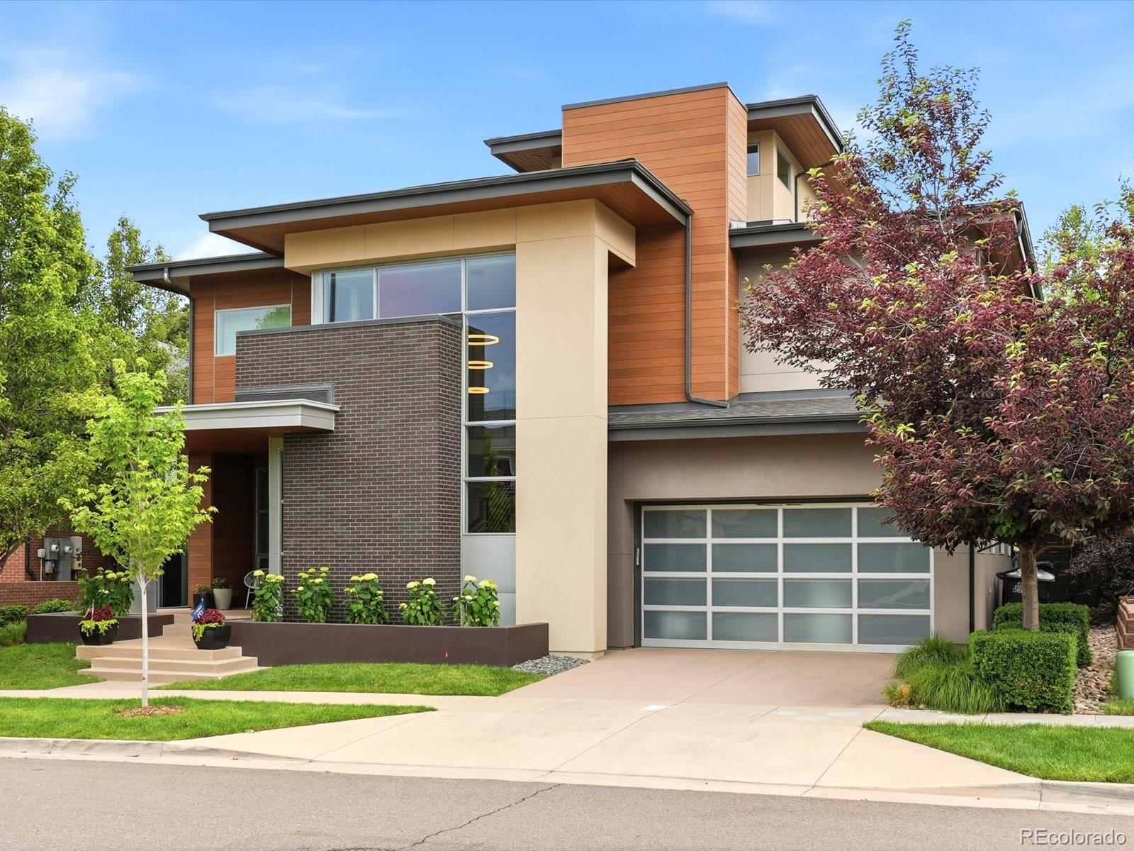 MLS Image #1 for 61 n magnolia way,denver, Colorado