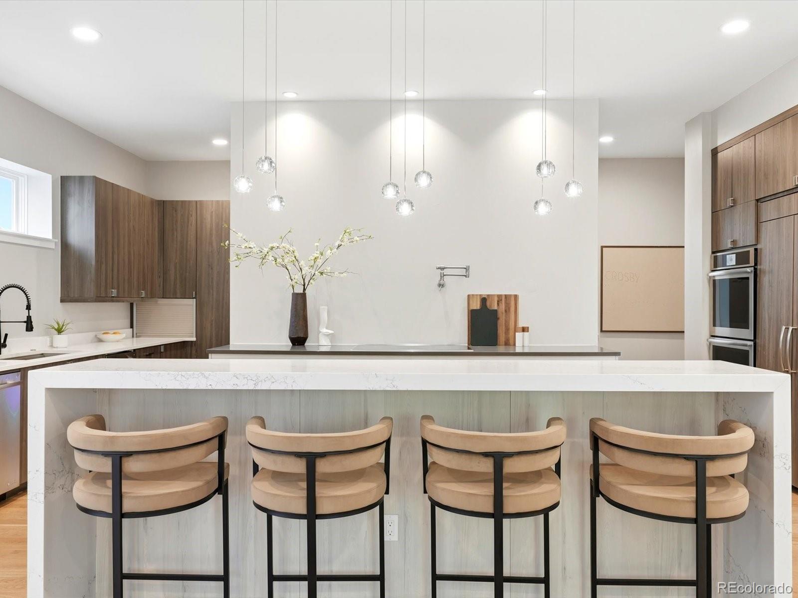 MLS Image #12 for 61 n magnolia way,denver, Colorado