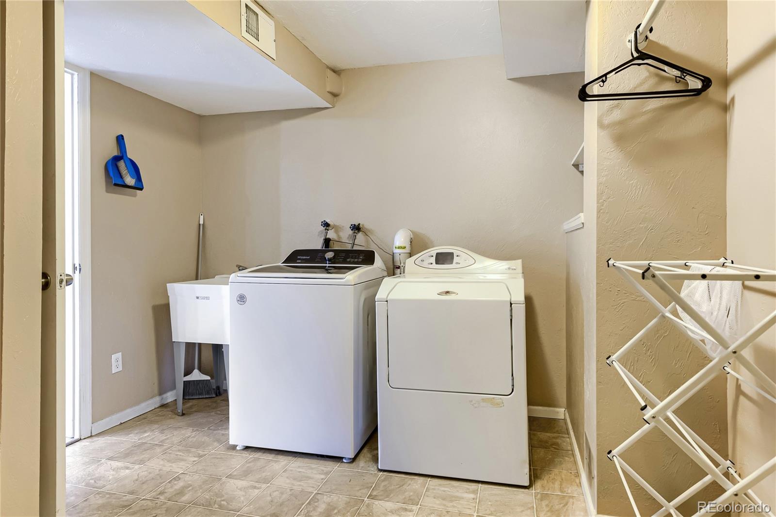 MLS Image #18 for 8340 w massey drive,littleton, Colorado