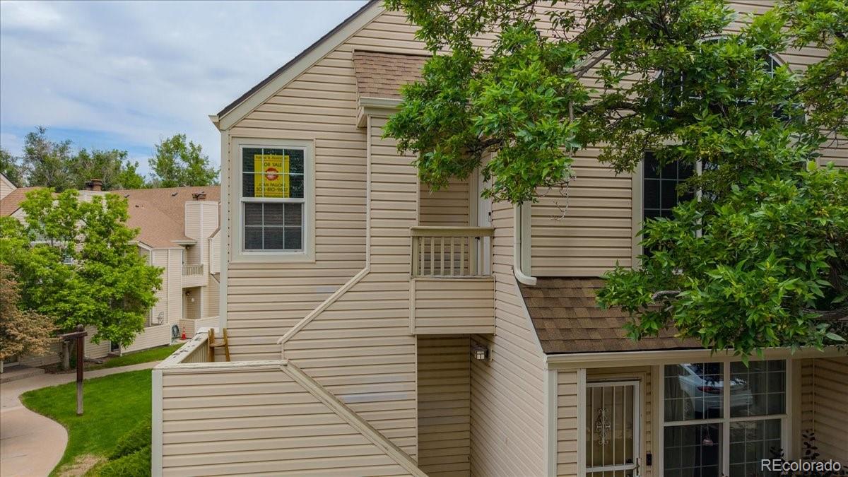 MLS Image #2 for 989 s miller street 204,lakewood, Colorado