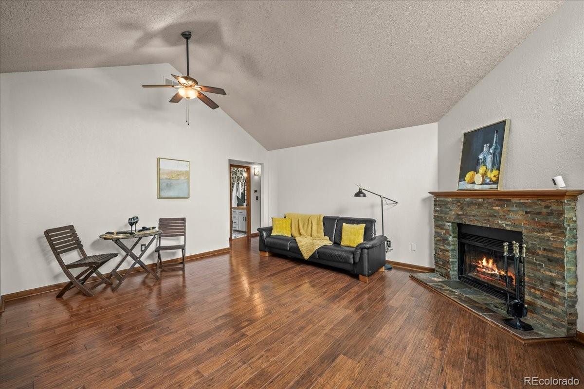 MLS Image #4 for 989 s miller street 204,lakewood, Colorado
