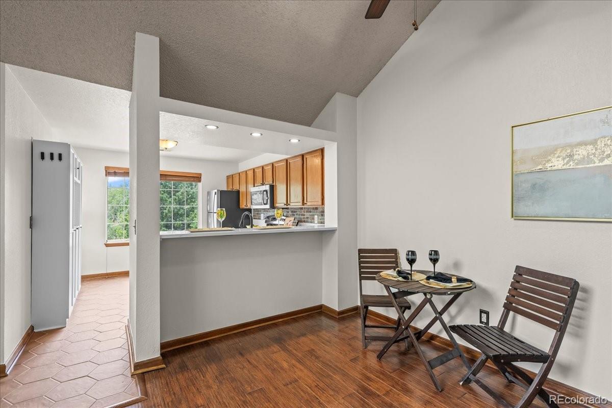 MLS Image #6 for 989 s miller street 204,lakewood, Colorado